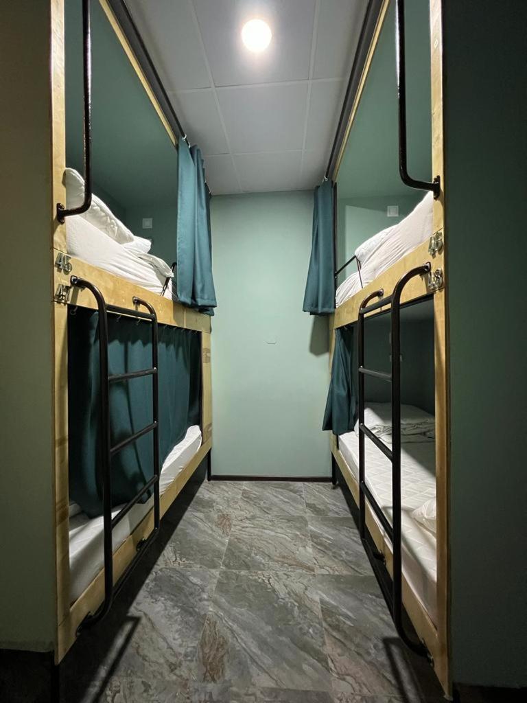 Salut Hotel Бишкек Екстериор снимка