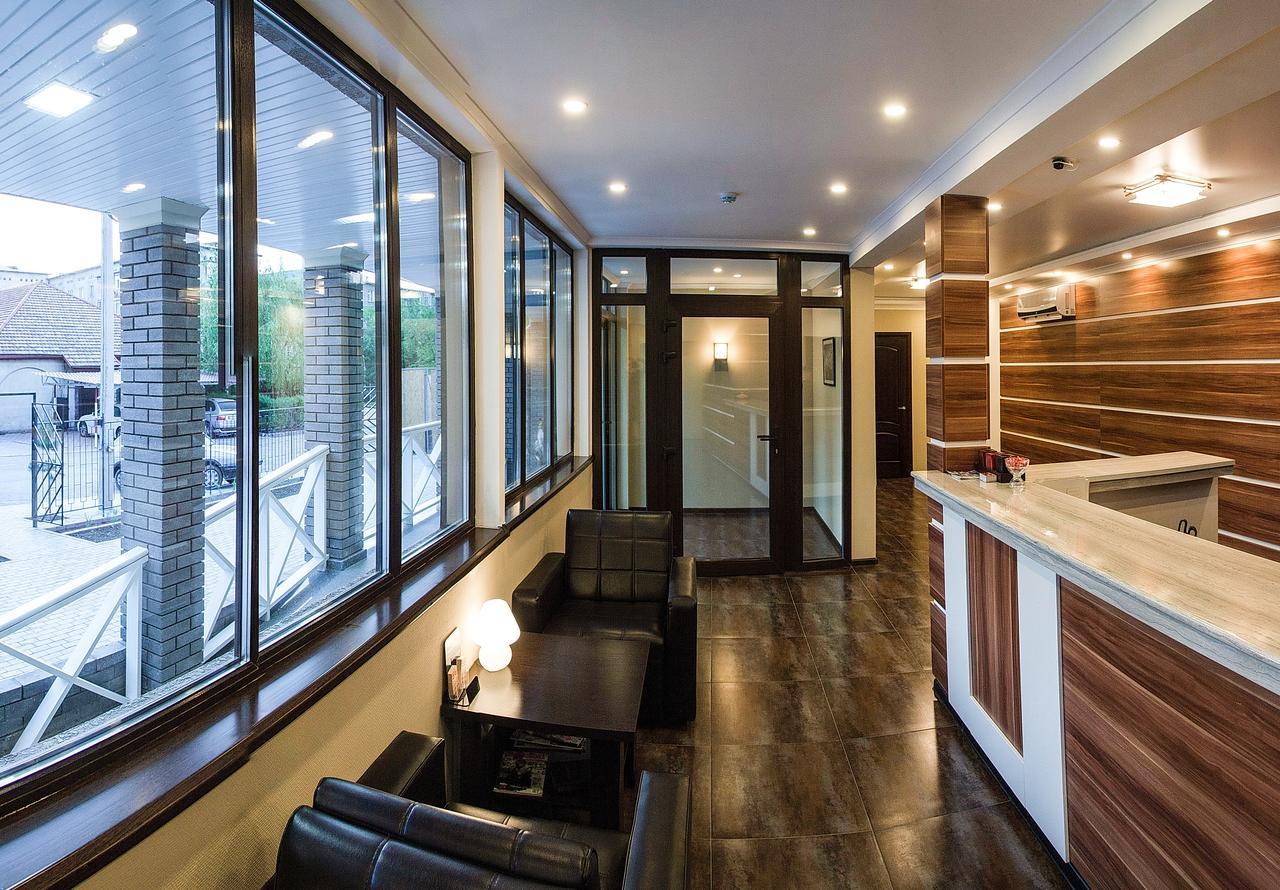 Salut Hotel Бишкек Екстериор снимка